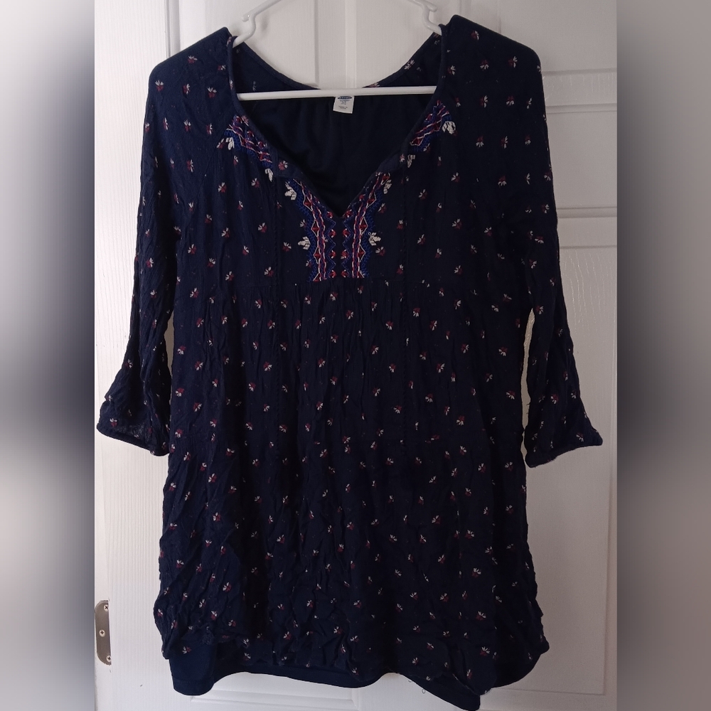 Old Navy top
